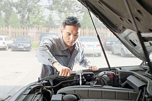 汽車維修工證大概多少錢要什么資料考試難嗎